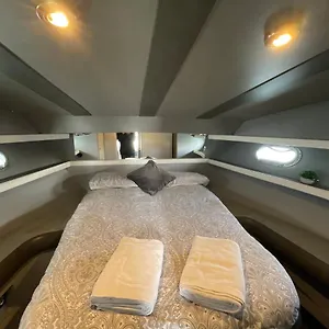 Confortable Yatch Sant Adria de Besos